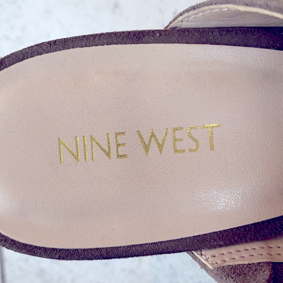 Nine West camel peep toe sandals. Size 10. - Picture 6 of 7